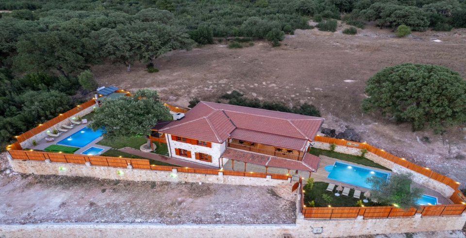 Villa Antipellos